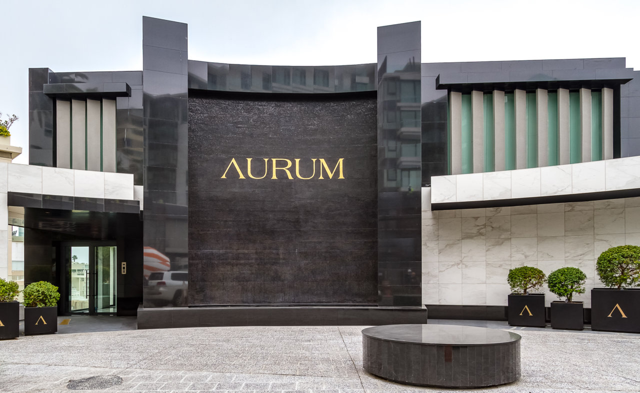 Photo 16 of Aurum 101 accommodation in Bantry Bay, Cape Town with 3 bedrooms and 4 bathrooms