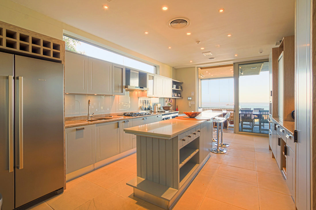 Photo 13 of Bantry Bay Villa accommodation in Bantry Bay, Cape Town with 5 bedrooms and 5 bathrooms