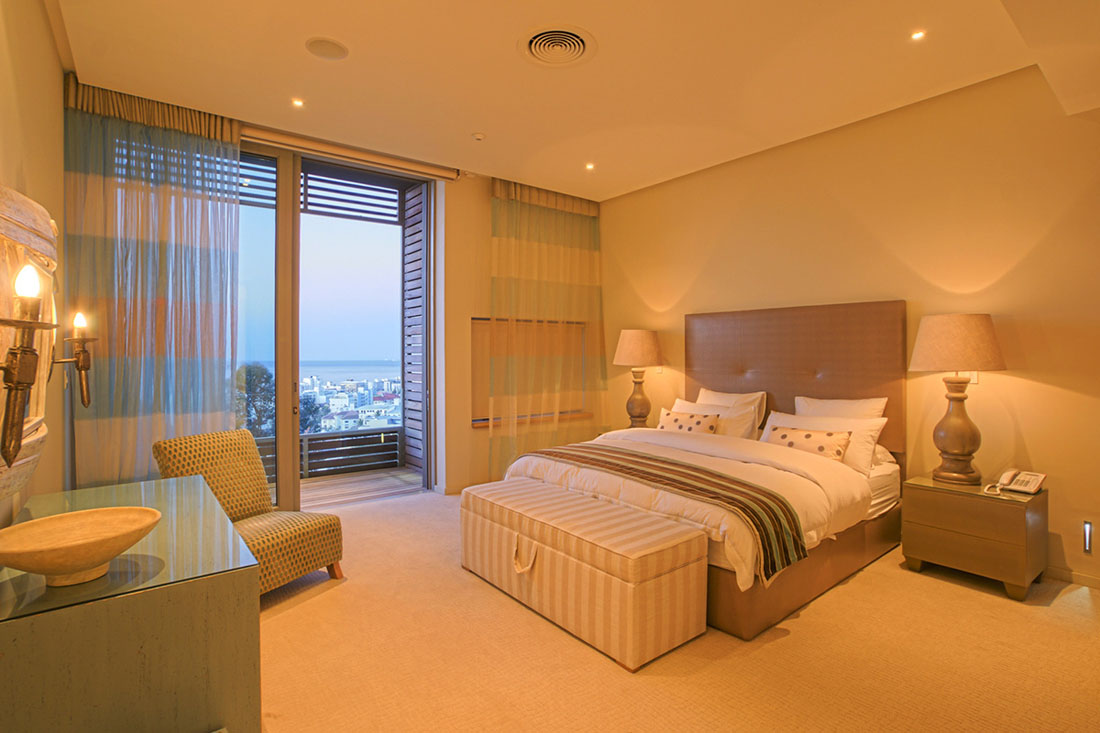 Photo 11 of Bantry Bay Villa accommodation in Bantry Bay, Cape Town with 5 bedrooms and 5 bathrooms