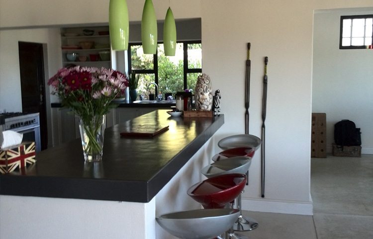 Photo 8 of Beach Walk Llandudno accommodation in Llandudno, Cape Town with 4 bedrooms and 2 bathrooms