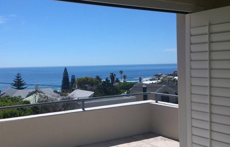 Photo 9 of Beach Walk Llandudno accommodation in Llandudno, Cape Town with 4 bedrooms and 2 bathrooms