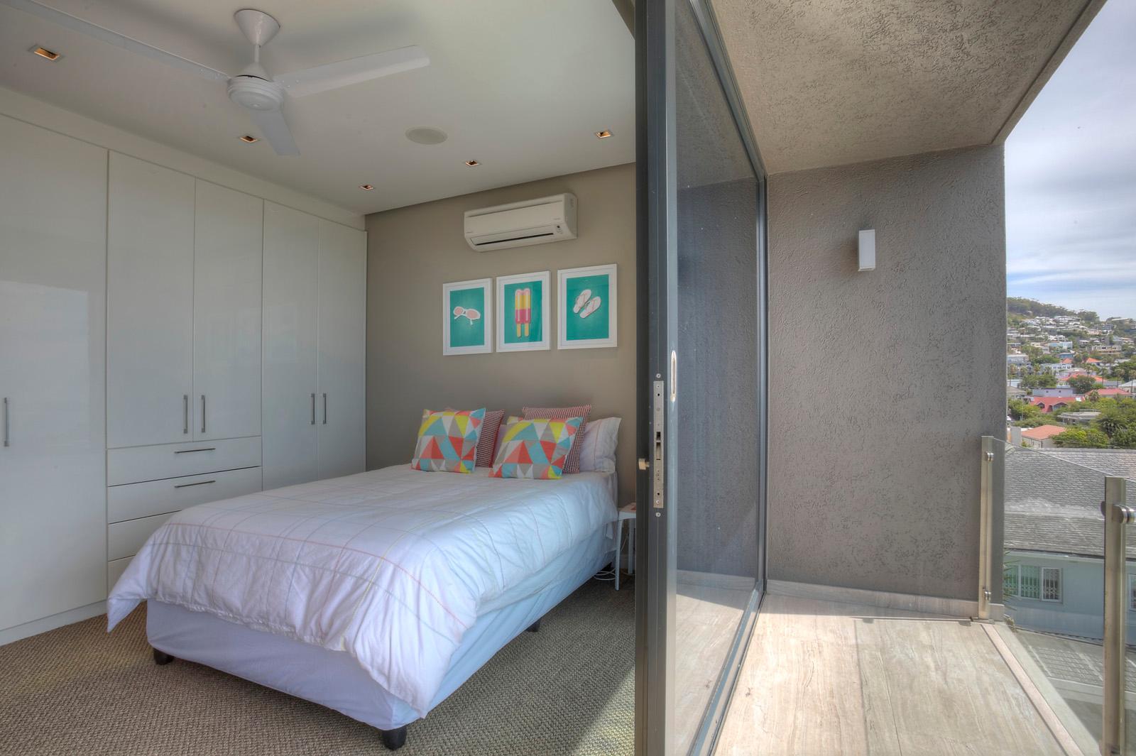Photo 11 of Bordeaux Villa accommodation in Fresnaye, Cape Town with 4 bedrooms and 3.5 bathrooms