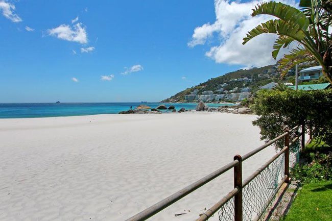 Photo 1 of Bungalow Sandy accommodation in Clifton, Cape Town with 4 bedrooms and 3 bathrooms