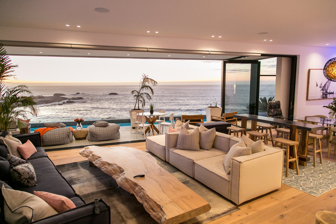 Photo 8 of Camps Bay Beach Villa accommodation in Camps Bay, Cape Town with 4 bedrooms and 4 bathrooms