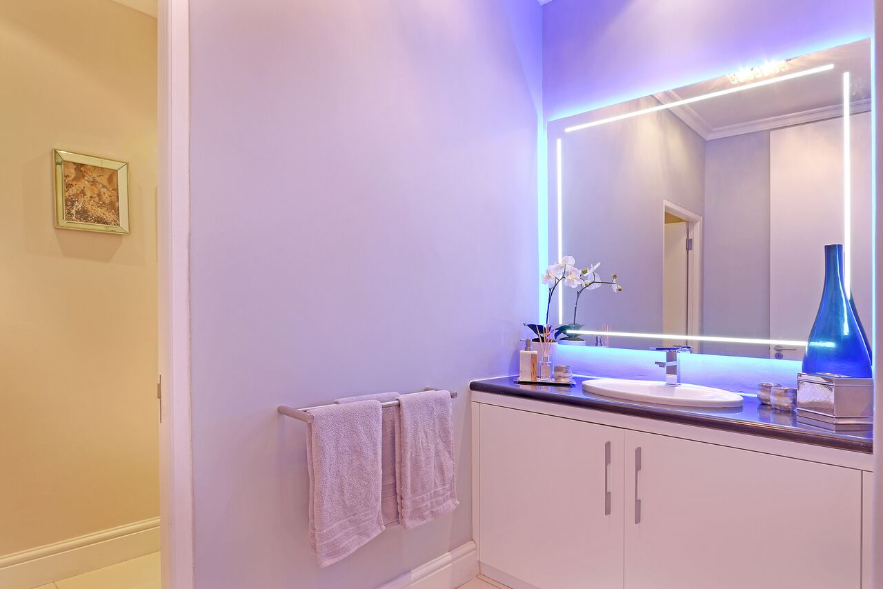 Photo 12 of Cape Nights Villa accommodation in Camps Bay, Cape Town with 5 bedrooms and 5 bathrooms