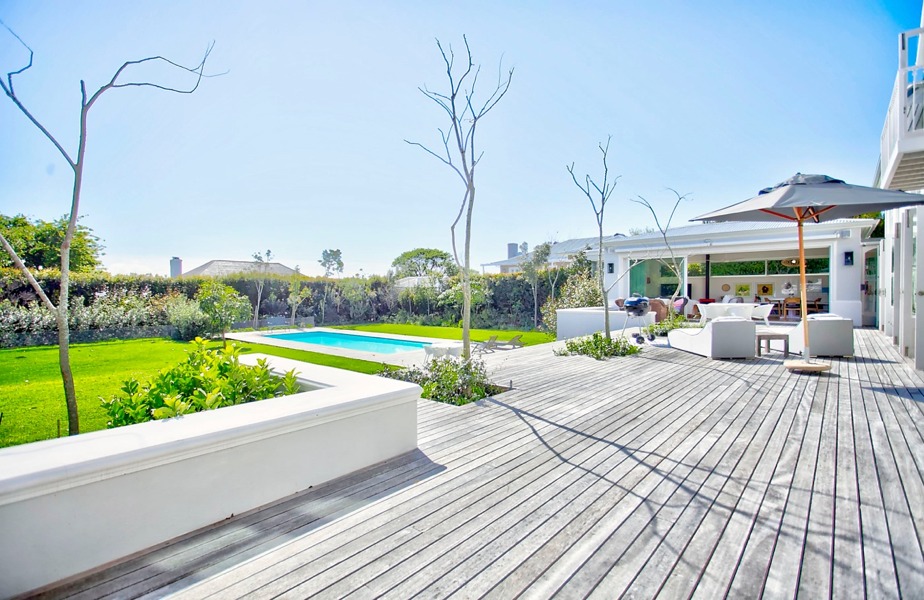 Photo 20 of Claremont Sidmouth Villa accommodation in Claremont, Cape Town with 5 bedrooms and 5 bathrooms