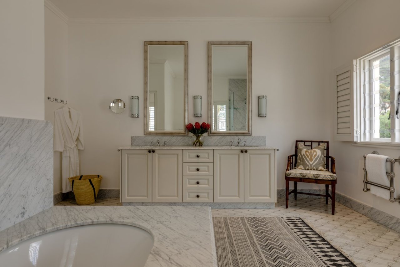 Photo 16 of Claybrook Villa accommodation in Camps Bay, Cape Town with 4 bedrooms and 4 bathrooms