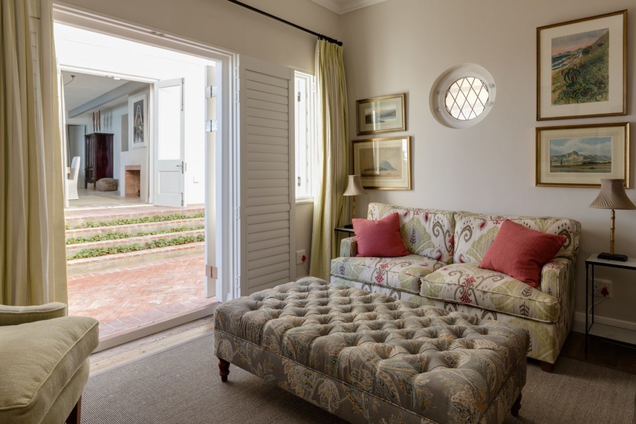 Photo 10 of Claybrook Villa accommodation in Camps Bay, Cape Town with 4 bedrooms and 4 bathrooms