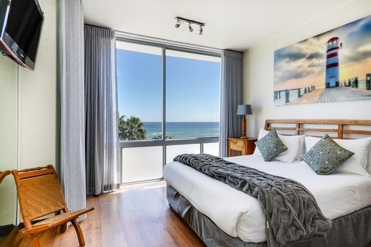 Photo 9 of Clifton Santorini accommodation in Clifton, Cape Town with 3 bedrooms and 2 bathrooms