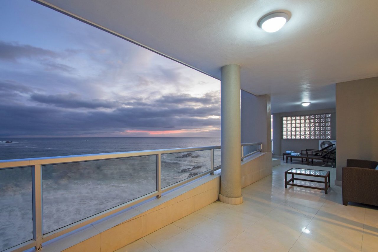 Photo 11 of Clifton Views accommodation in Clifton, Cape Town with 3 bedrooms and 3 bathrooms