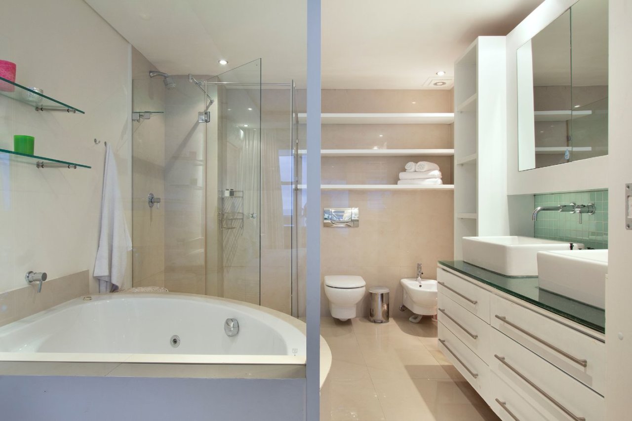 Photo 22 of Clifton Views accommodation in Clifton, Cape Town with 3 bedrooms and 3 bathrooms