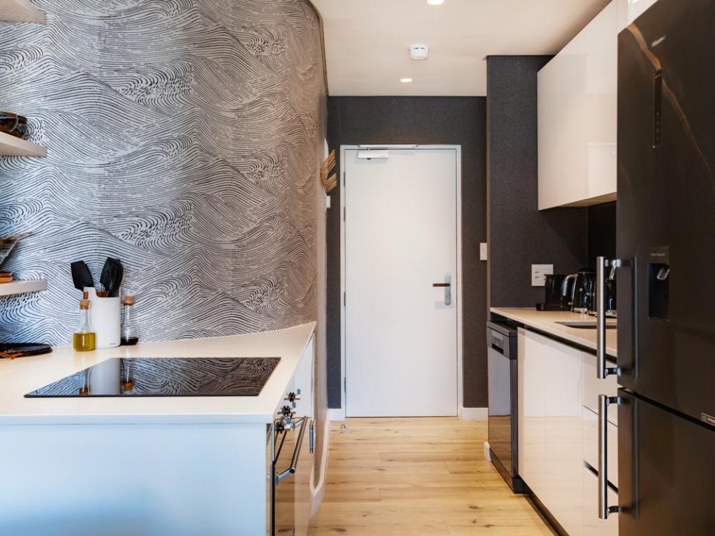 Photo 11 of Danbury Apartment accommodation in City Centre, Cape Town with 1 bedrooms and 1 bathrooms