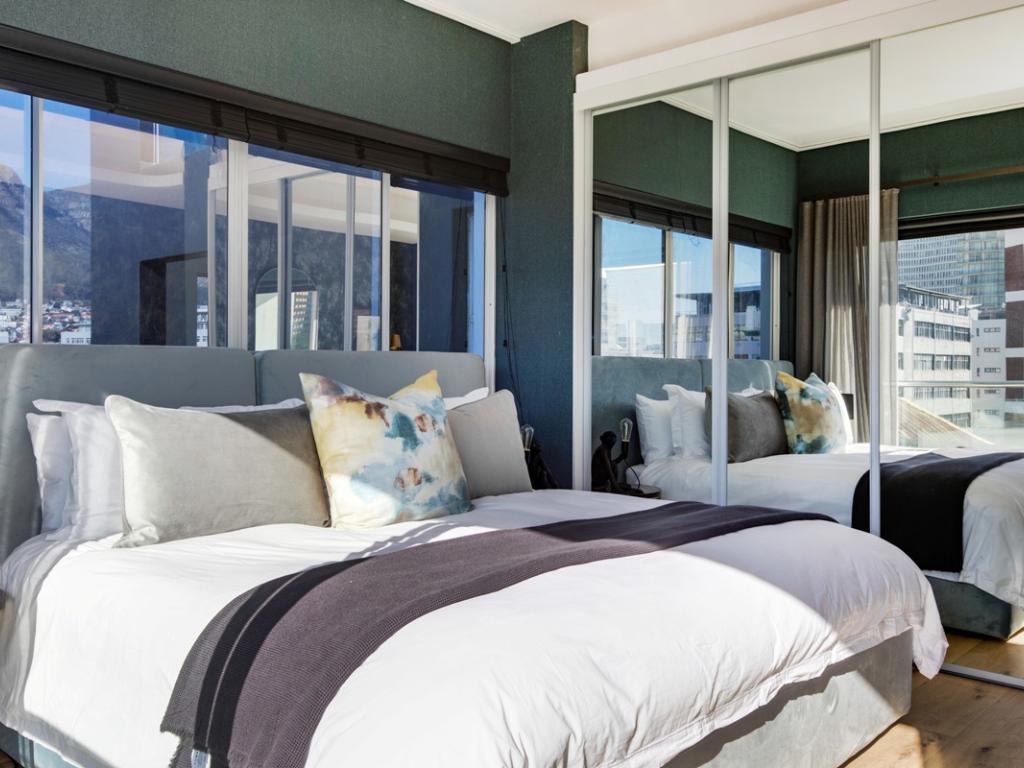 Photo 7 of Danbury Apartment accommodation in City Centre, Cape Town with 1 bedrooms and 1 bathrooms