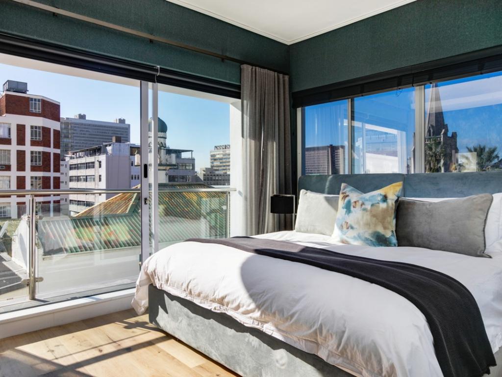 Photo 8 of Danbury Apartment accommodation in City Centre, Cape Town with 1 bedrooms and 1 bathrooms