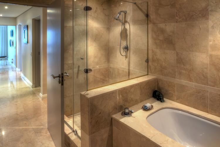 Photo 8 of Dunmore Skies accommodation in Clifton, Cape Town with 2 bedrooms and 2 bathrooms