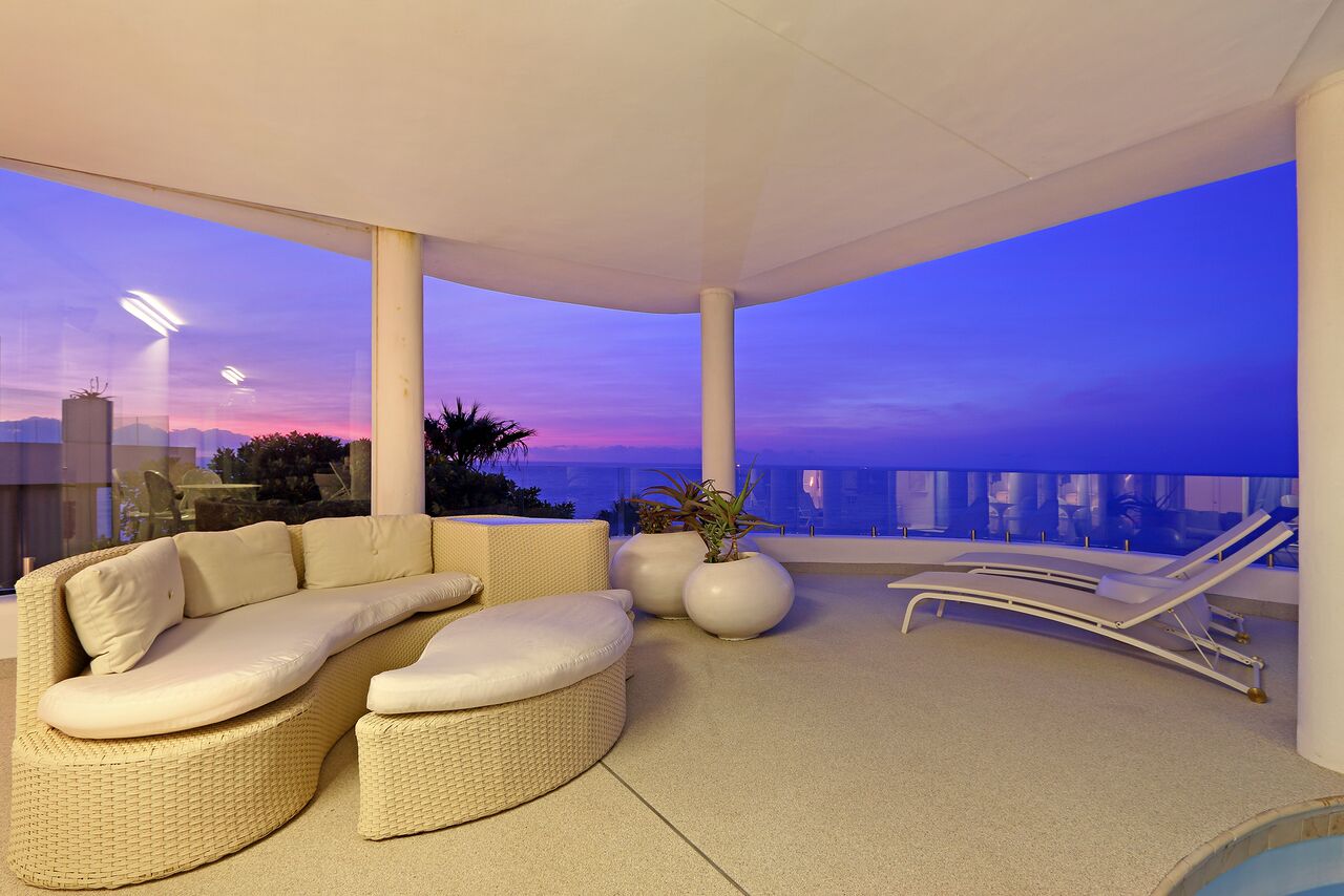 Photo 17 of Eagles Rock Villa accommodation in Bantry Bay, Cape Town with 6 bedrooms and 6 bathrooms