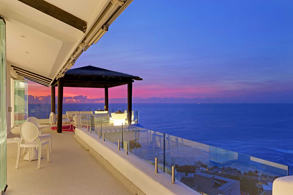 Photo 40 of Eagles Rock Villa accommodation in Bantry Bay, Cape Town with 6 bedrooms and 6 bathrooms