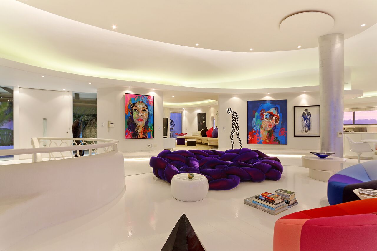 Photo 7 of Eagles Rock Villa accommodation in Bantry Bay, Cape Town with 6 bedrooms and 6 bathrooms