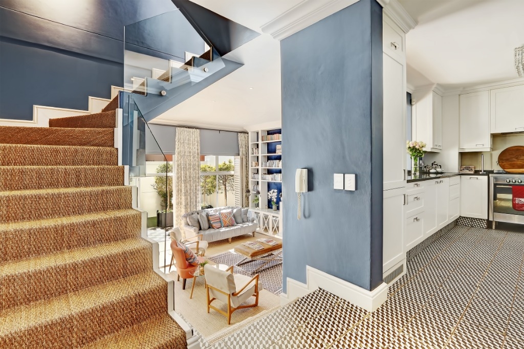 Photo 3 of Edgewater House accommodation in Bantry Bay, Cape Town with 3 bedrooms and 2 bathrooms