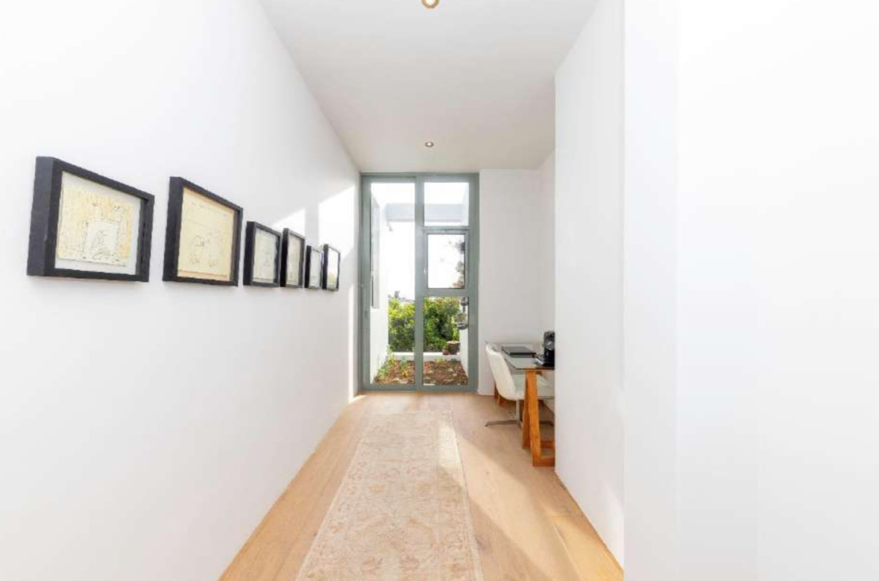 Photo 16 of Llandudno Summer accommodation in Llandudno, Cape Town with 4 bedrooms and 4 bathrooms