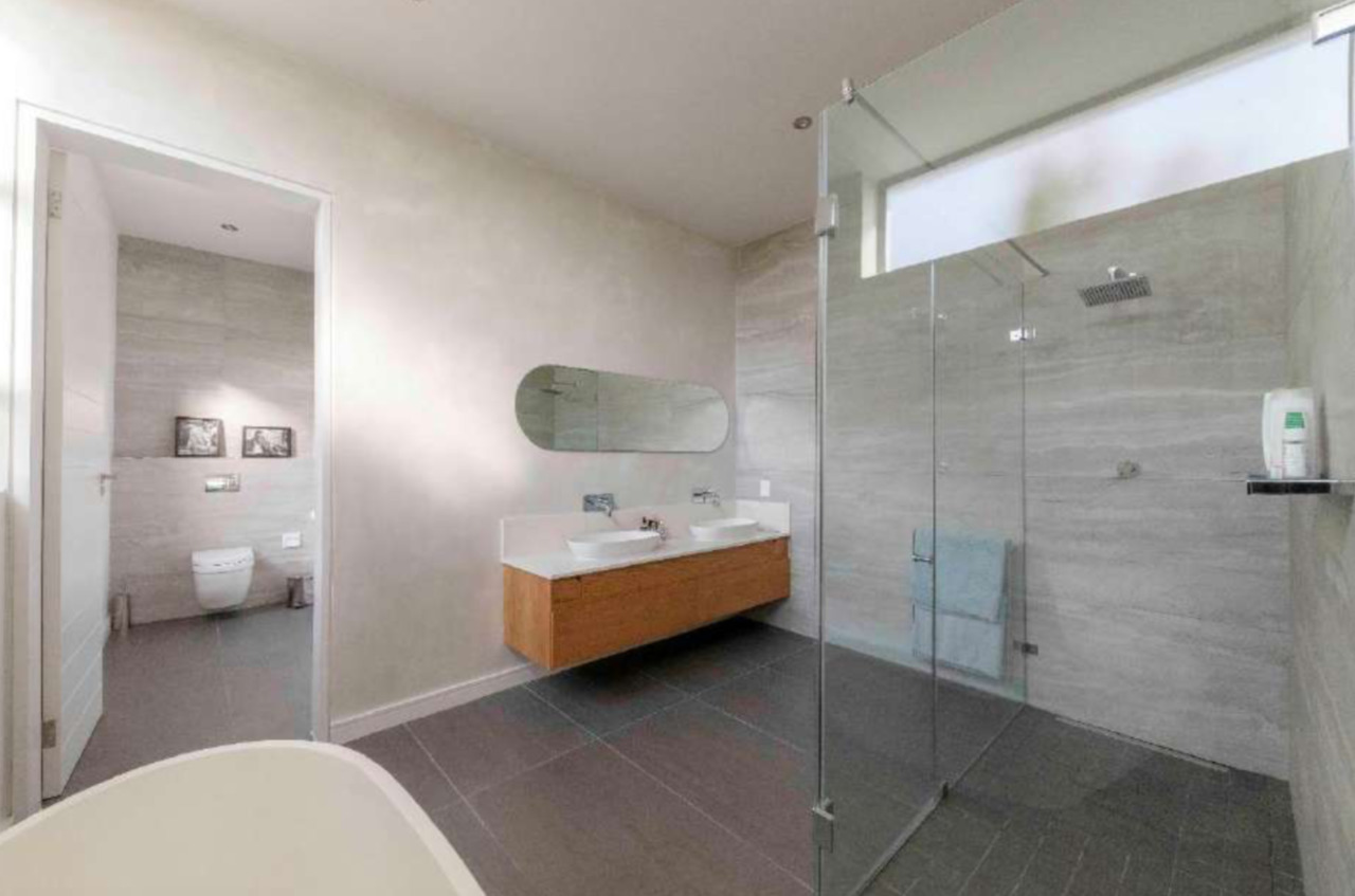 Photo 7 of Llandudno Summer accommodation in Llandudno, Cape Town with 4 bedrooms and 4 bathrooms