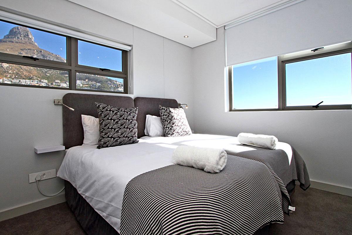 Photo 7 of Fairmont 1001 accommodation in Sea Point, Cape Town with 3 bedrooms and 2 bathrooms