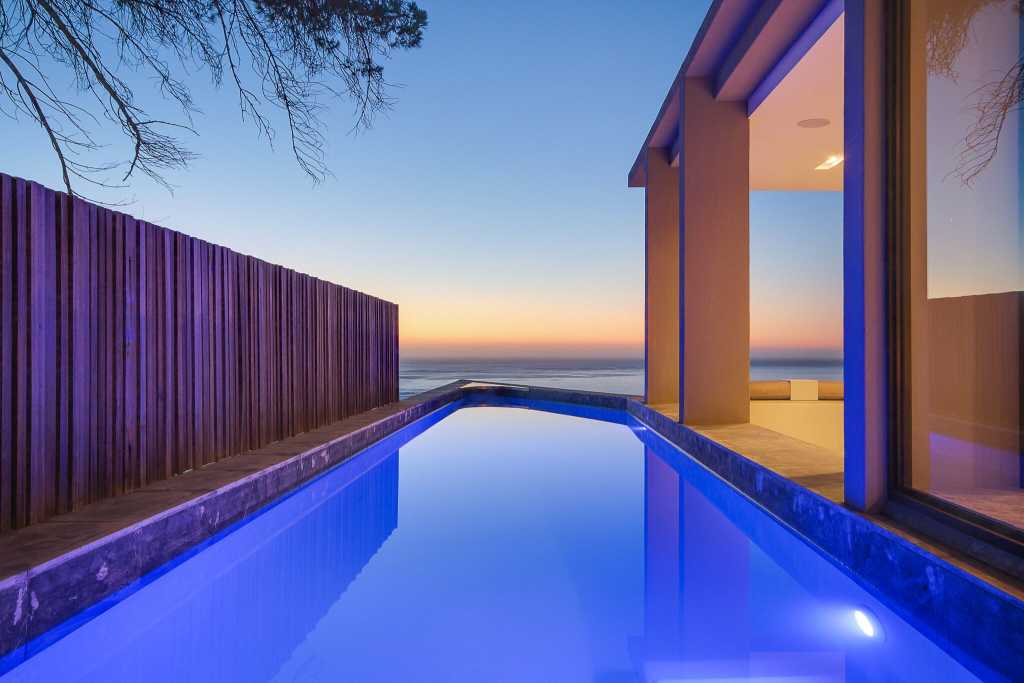 Photo 16 of Geneva Drive Villa accommodation in Camps Bay, Cape Town with 5 bedrooms and 5 bathrooms
