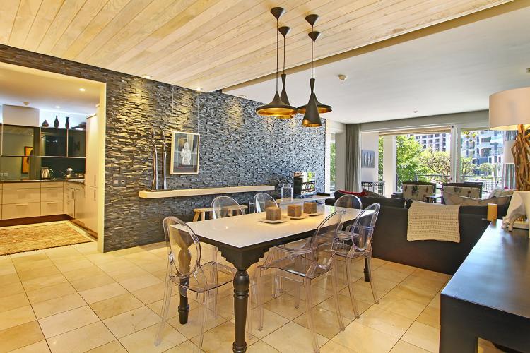 Photo 7 of Gulmarn 006 accommodation in V&A Waterfront, Cape Town with 1 bedrooms and 1 bathrooms