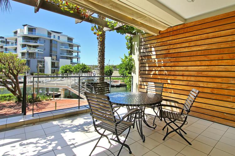 Photo 9 of Gulmarn 006 accommodation in V&A Waterfront, Cape Town with 1 bedrooms and 1 bathrooms