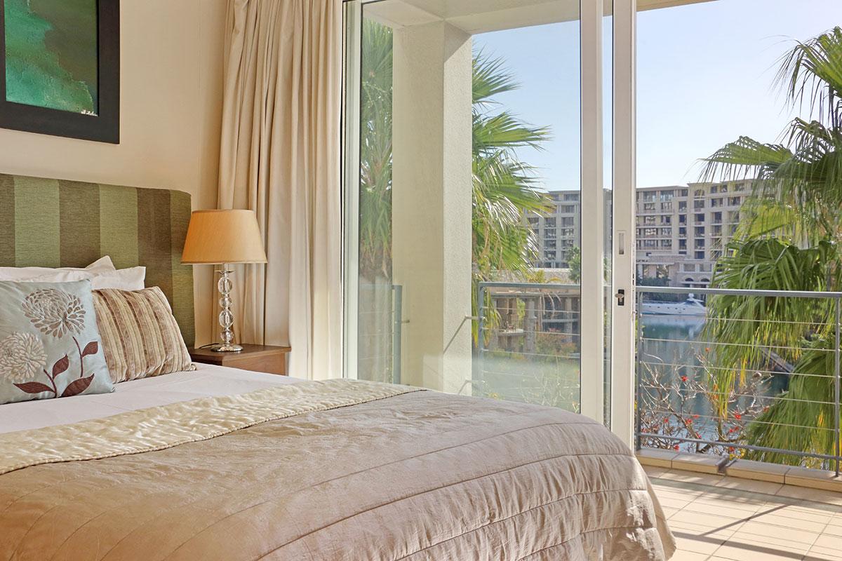 Photo 2 of Gulmarn 205 accommodation in V&A Waterfront, Cape Town with 1 bedrooms and 1 bathrooms