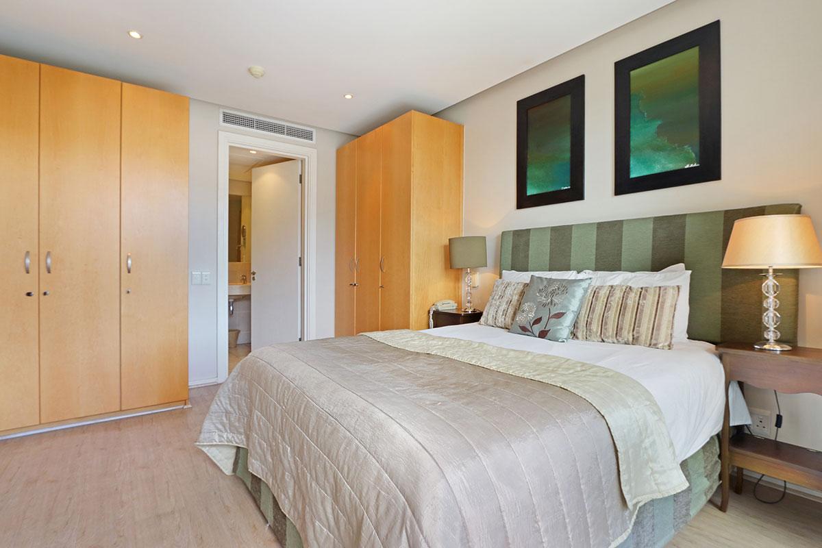 Photo 4 of Gulmarn 205 accommodation in V&A Waterfront, Cape Town with 1 bedrooms and 1 bathrooms