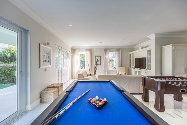 Photo 12 of Bishopscourt Views accommodation in Bishopscourt, Cape Town with 7 bedrooms and 7 bathrooms