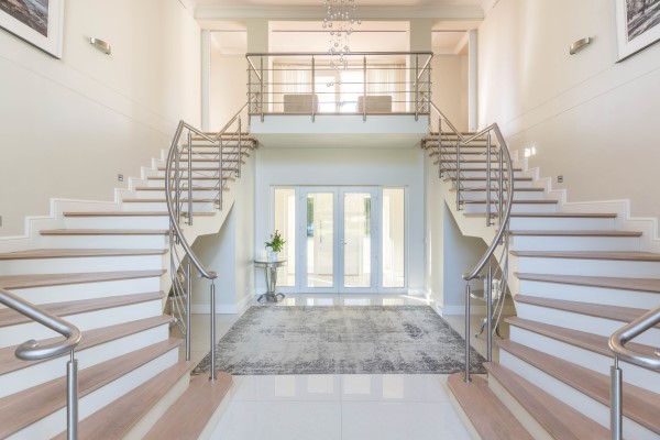 Photo 15 of Bishopscourt Views accommodation in Bishopscourt, Cape Town with 7 bedrooms and 7 bathrooms