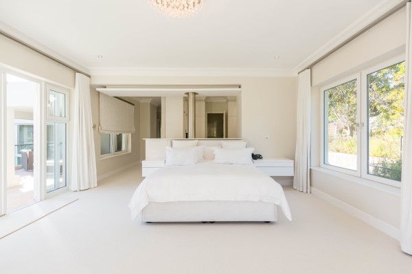 Photo 24 of Bishopscourt Views accommodation in Bishopscourt, Cape Town with 7 bedrooms and 7 bathrooms