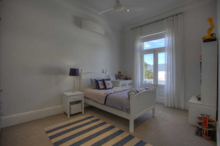 Photo 25 of Hoogeind Manor accommodation in Upper Claremont, Cape Town with 5 bedrooms and 4 bathrooms