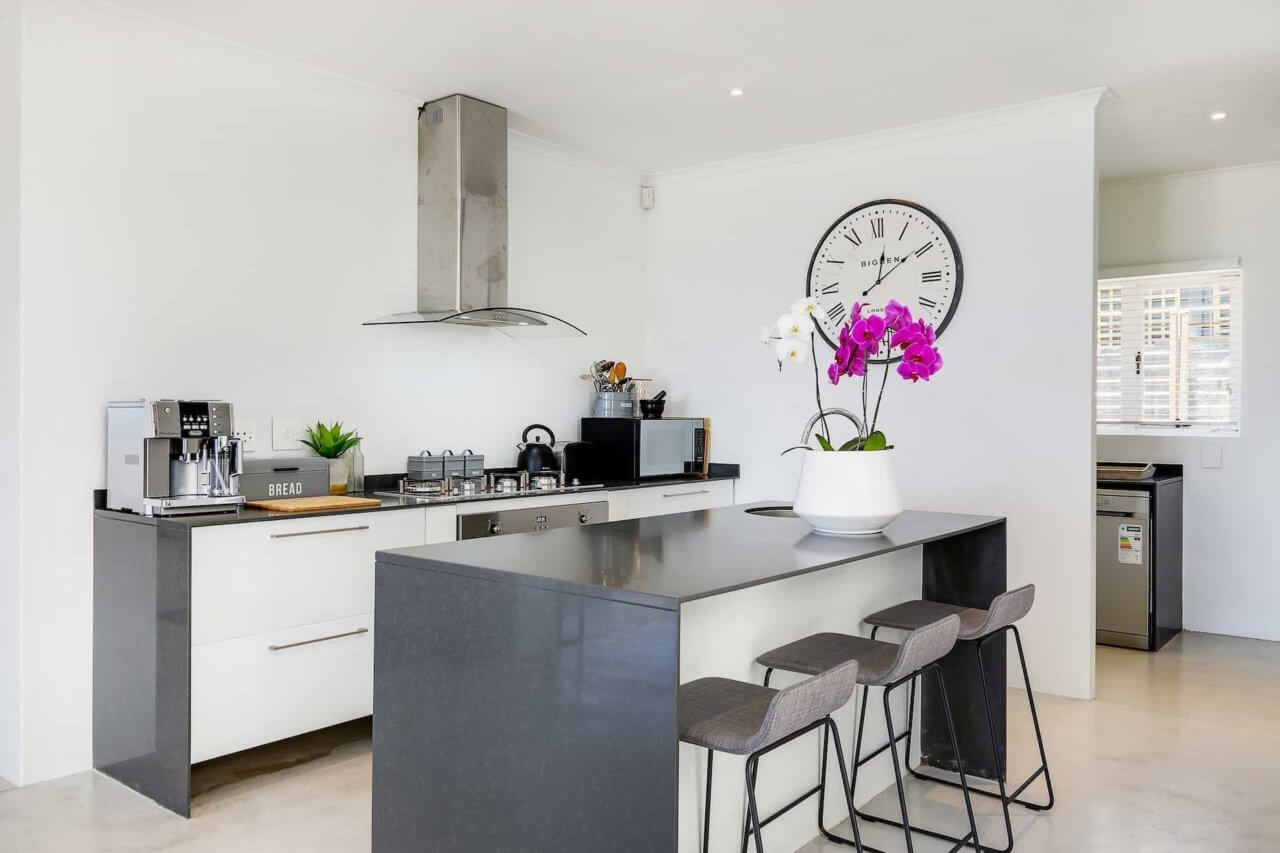 Photo 22 of Jo Leo Villa accommodation in Camps Bay, Cape Town with 4 bedrooms and 3 bathrooms