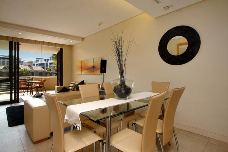 Photo 8 of Juliette 102 accommodation in V&A Waterfront, Cape Town with 1 bedrooms and 1 bathrooms