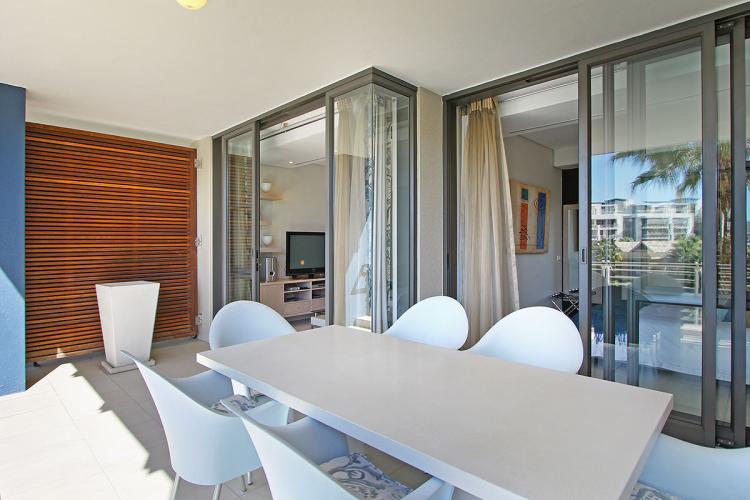 Photo 13 of Juliette 210 accommodation in V&A Waterfront, Cape Town with 1 bedrooms and 1 bathrooms