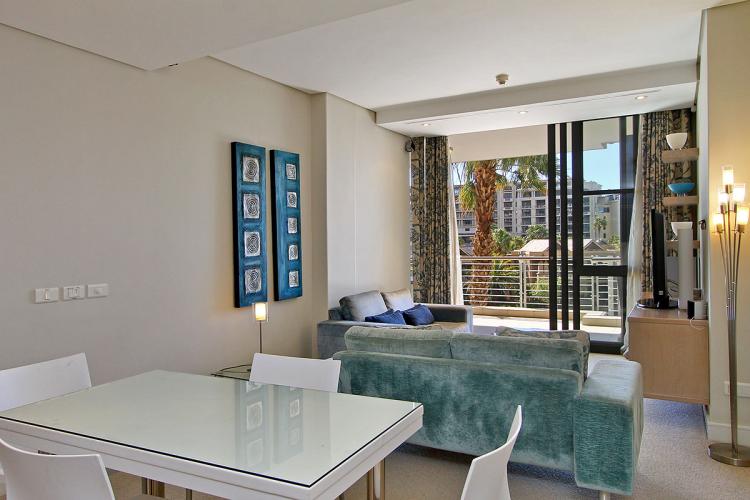 Photo 4 of Juliette 210 accommodation in V&A Waterfront, Cape Town with 1 bedrooms and 1 bathrooms