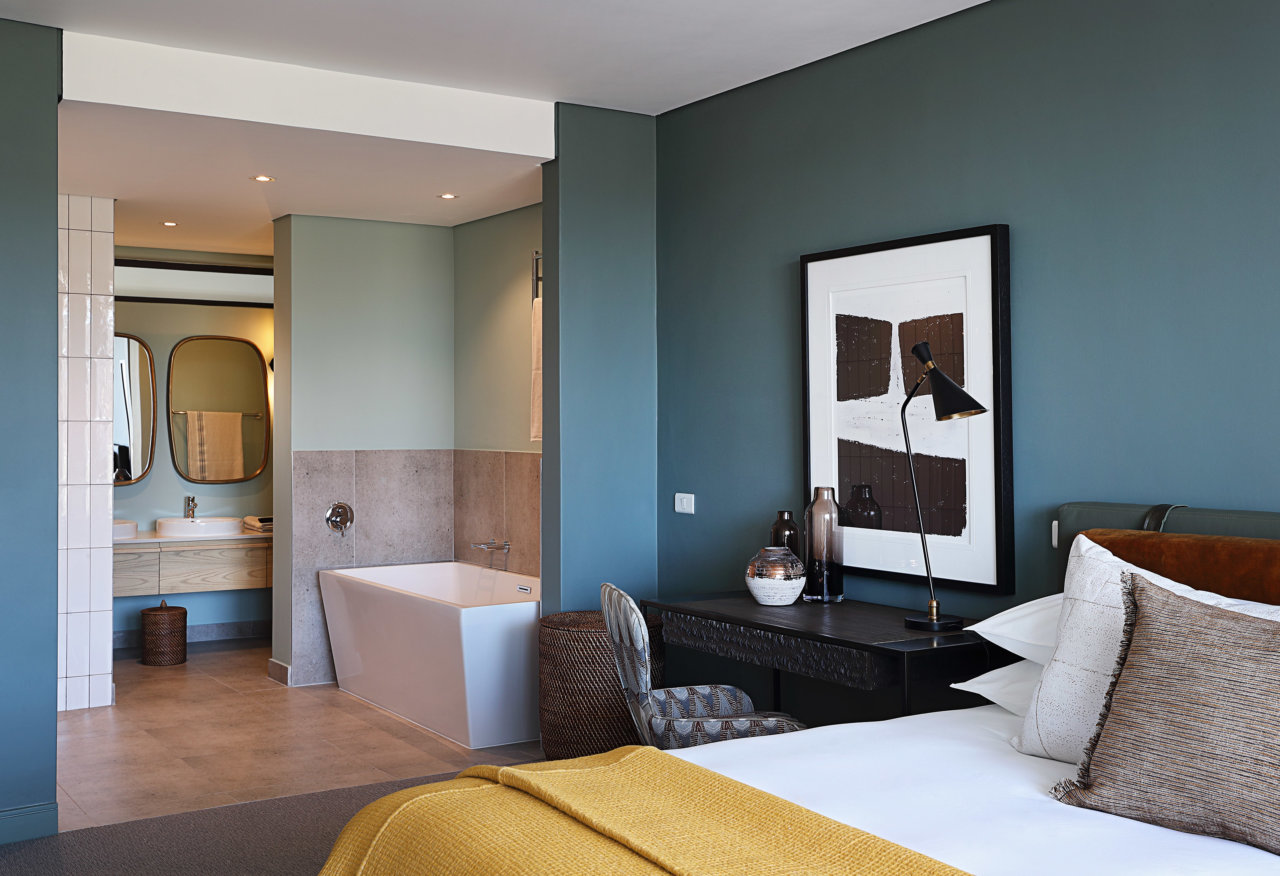 Photo 6 of Juliette 402 accommodation in V&A Waterfront, Cape Town with 2 bedrooms and 2 bathrooms