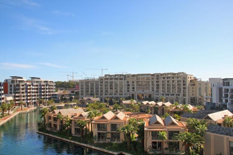 Photo 7 of Juliette 503 accommodation in V&A Waterfront, Cape Town with 1 bedrooms and 1 bathrooms