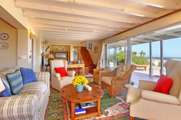 Photo 4 of Kommetjie Beach House accommodation in Kommetjie, Cape Town with 3 bedrooms and 3 bathrooms