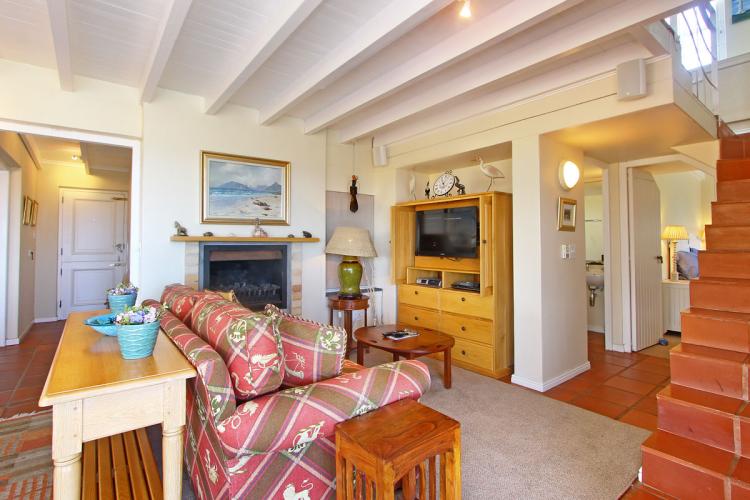 Photo 5 of Kommetjie Beach House accommodation in Kommetjie, Cape Town with 3 bedrooms and 3 bathrooms