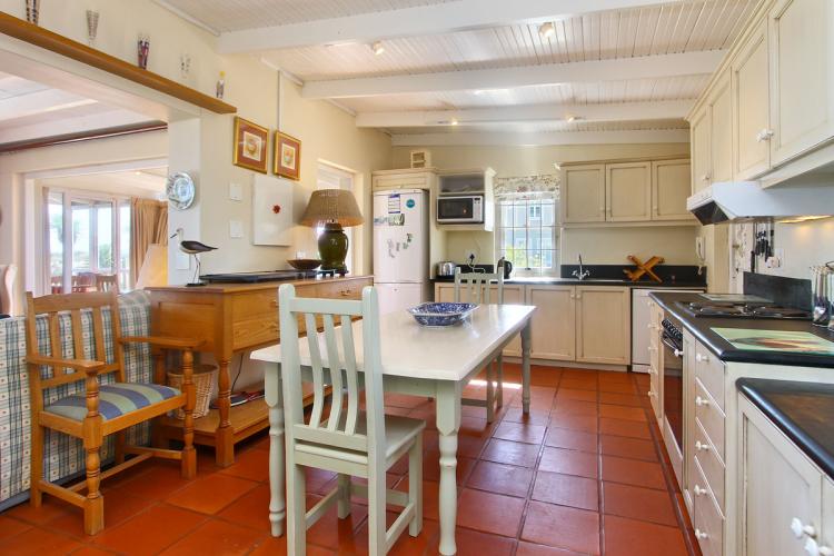 Photo 6 of Kommetjie Beach House accommodation in Kommetjie, Cape Town with 3 bedrooms and 3 bathrooms