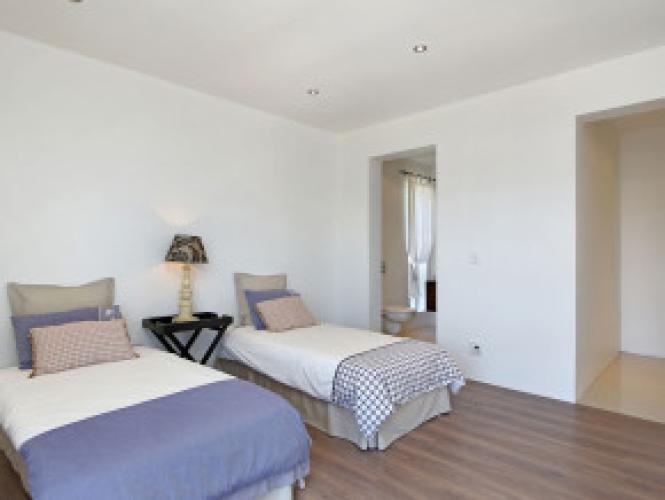 Photo 15 of Kommetjie Greenways accommodation in Kommetjie, Cape Town with 4 bedrooms and 4 bathrooms