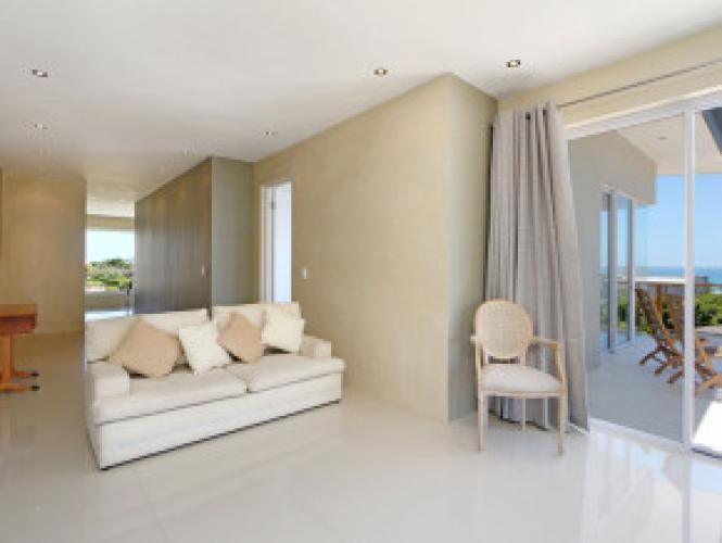 Photo 18 of Kommetjie Greenways accommodation in Kommetjie, Cape Town with 4 bedrooms and 4 bathrooms