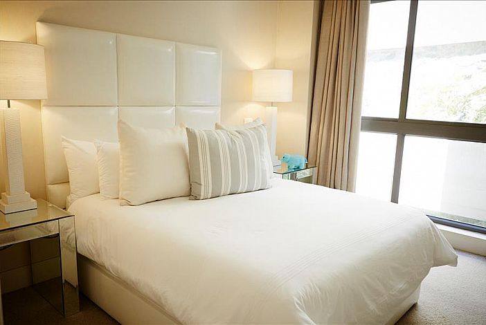 Photo 2 of Kylemore 101 accommodation in V&A Waterfront, Cape Town with 2 bedrooms and 2 bathrooms