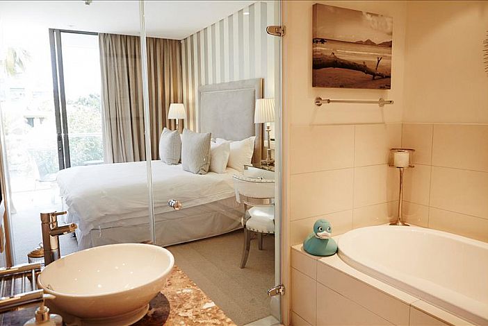Photo 14 of Kylemore 101 accommodation in V&A Waterfront, Cape Town with 2 bedrooms and 2 bathrooms