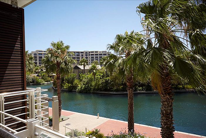 Photo 7 of Kylemore 101 accommodation in V&A Waterfront, Cape Town with 2 bedrooms and 2 bathrooms