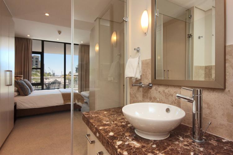 Photo 2 of Kylemore 111 accommodation in V&A Waterfront, Cape Town with 1 bedrooms and 1 bathrooms
